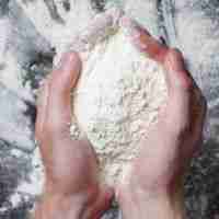 how to sift flour without a flour sifter