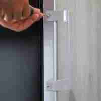 guide to remove refrigerator doors